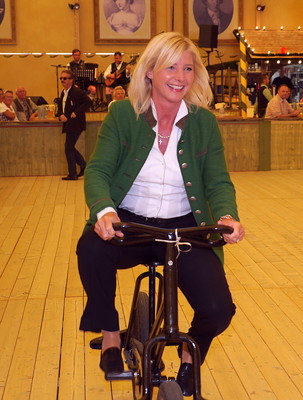 Radln ist eine riesen Gaudi und das nicht nur im Velodrom auf dem Oktoberfest! Und gut für unser Klima ist es auch noch!