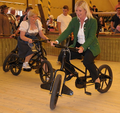 Radln ist eine riesen Gaudi und das nicht nur im Velodrom auf dem Oktoberfest! Und gut für unser Klima ist es auch noch!