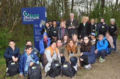 Die BayernTourNatur-Saison 2016 ist eröffnet! Gemeinsam mit dem Bayerischen Ministerpräsidenten Horst Seehofer und Seiner Königlichen Hoheit, Prinz Wolfgang von Bayern, habe ich in Neuburg a. d. Donau den Startschuss gegeben.