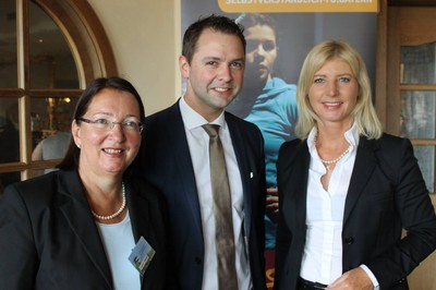 Die Bezirksversammlung der Frauen-Union findet heute im Landkreis Ebersberg statt. Über 100 Delegierte tagen in der "Ebersberger Alm".