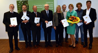 Für ihr herausragendes Engagement wurden acht Personen mit der Bayerischen Staatsmedaille für besondere Verdienste um die Umwelt ausgezeichnet! Ein herzliches Vergelt's Gott für Ihren Einsatz!
