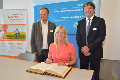 Der Bayerische Energieagenturen e.V. ist unser 40. Partner in der Bayerische Klima-Allianz - Bayern setzt sich mit voller Kraft für den Klimaschutz ein!