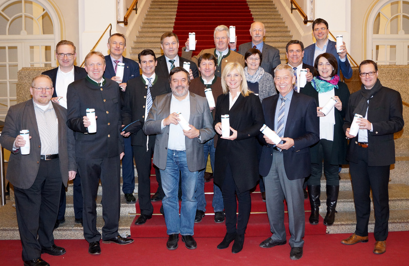 Aktion "Mehrweg statt Einweg bei Coffee-to-go-Bechern" mit Mitgliedern des Ausschusses für Umwelt und Verbraucherschutz im Bayerischen Landtag!